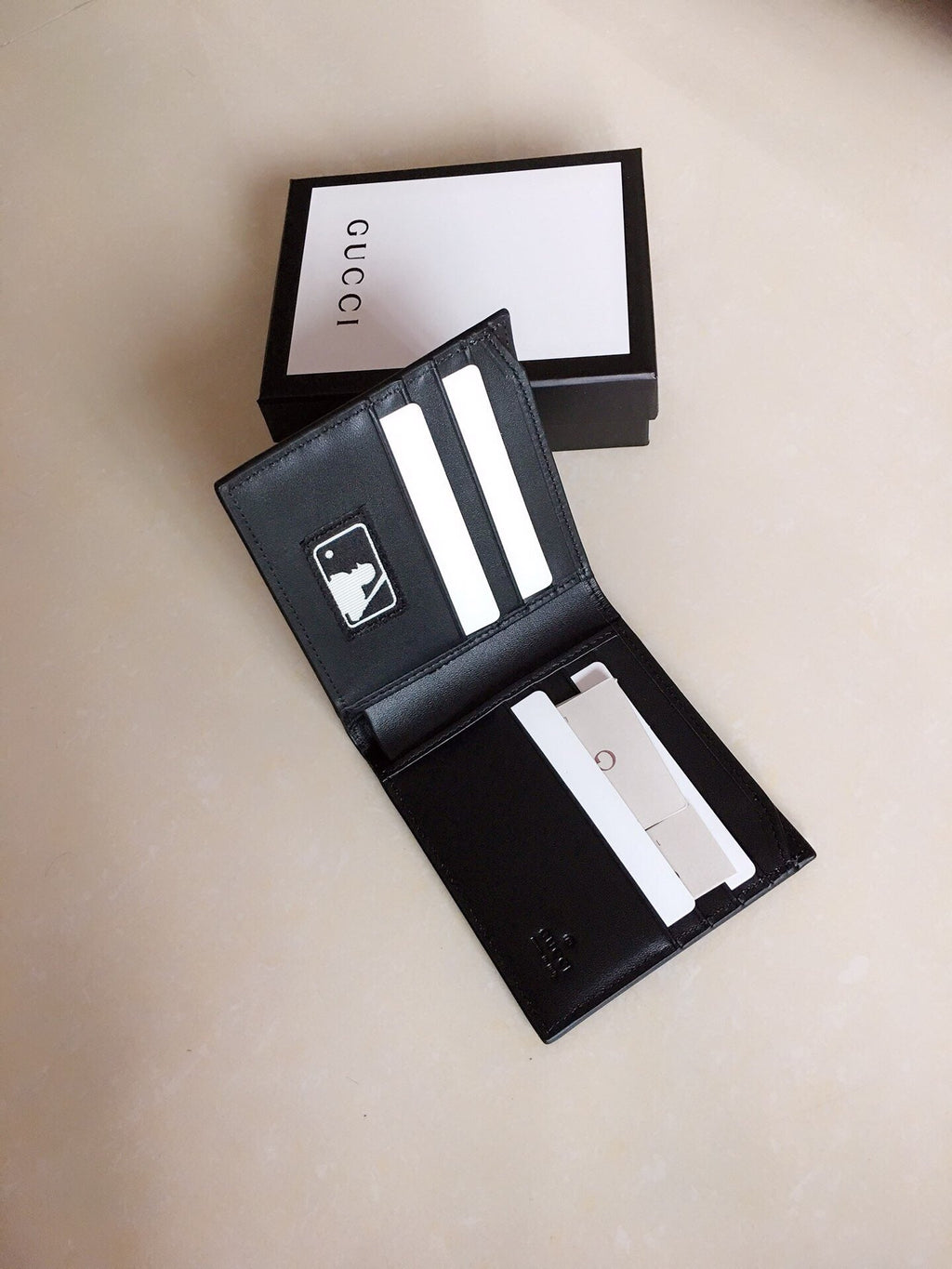 Gucci Bi-Fold Wallet 11cm
