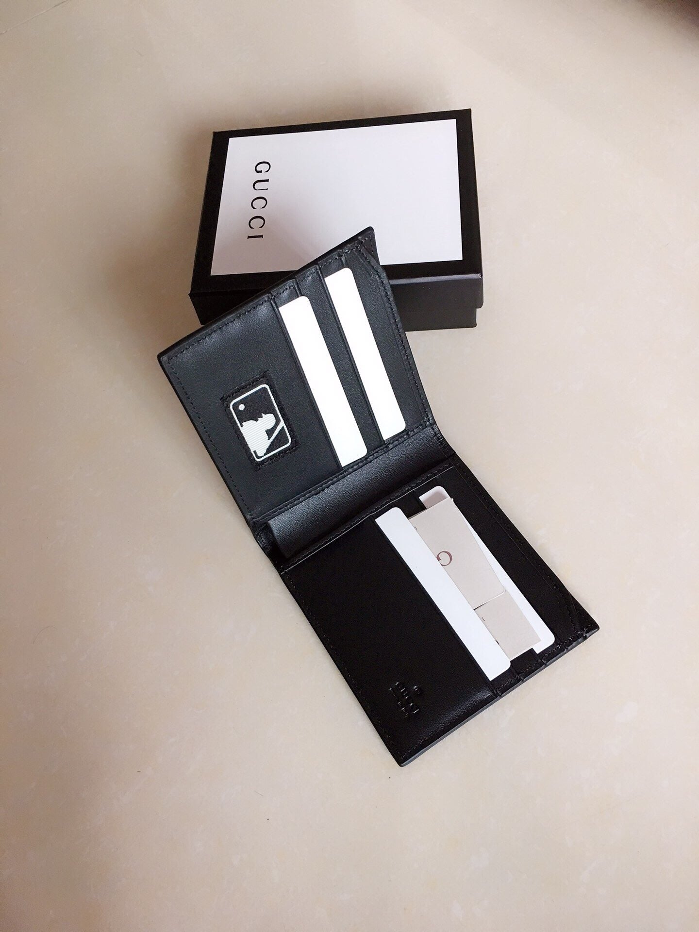 Gucci Bi-Fold Wallet 11cm