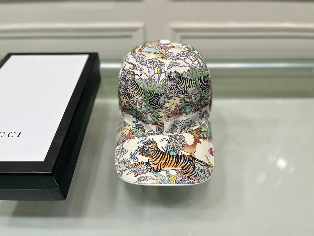 Gucci Canvas Baseball Cap Tiger