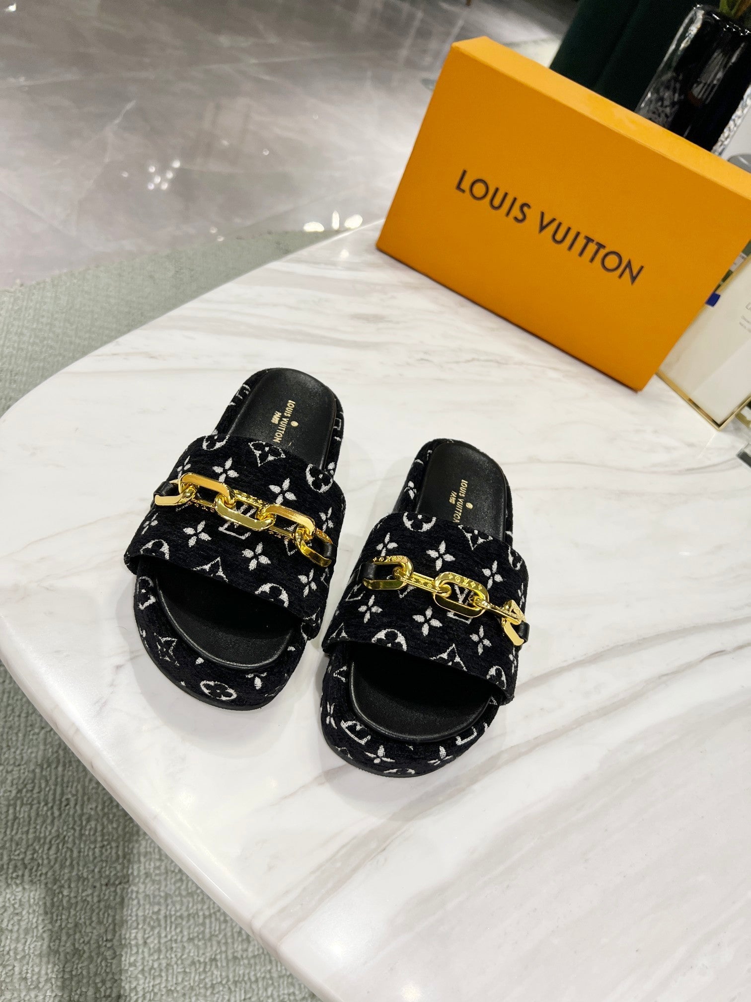 Louis Vuitton Jumbo Flatform Mule Black