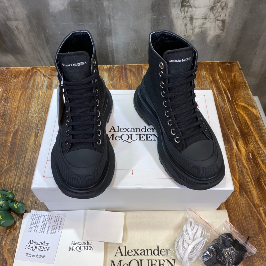 Alexander McQueen Tread Slick Boot