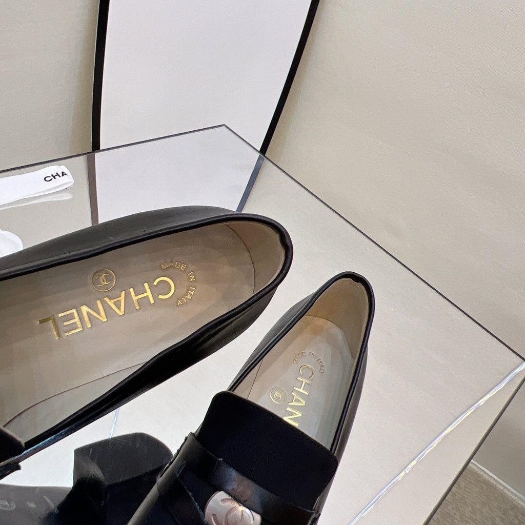 Chanel Loafers Black