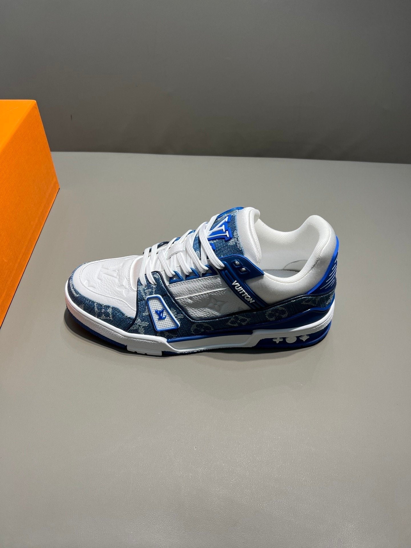 Louis Vuitton Trainer Sneaker