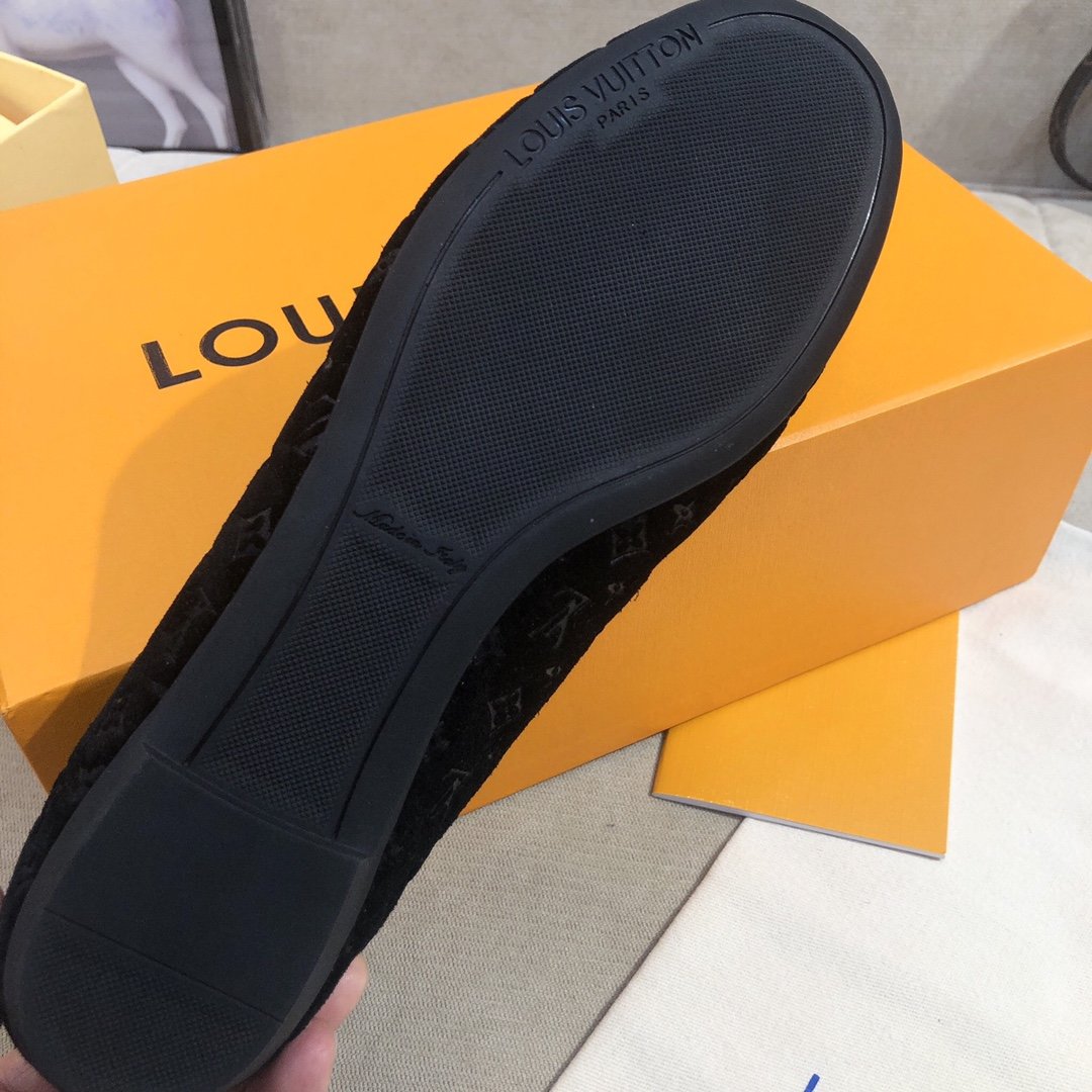 Louis Vuitton Gloria Flat Loafer Black