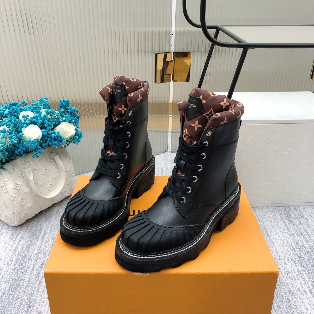 Louis Vuitton Beaubourg Ankle Boot Black