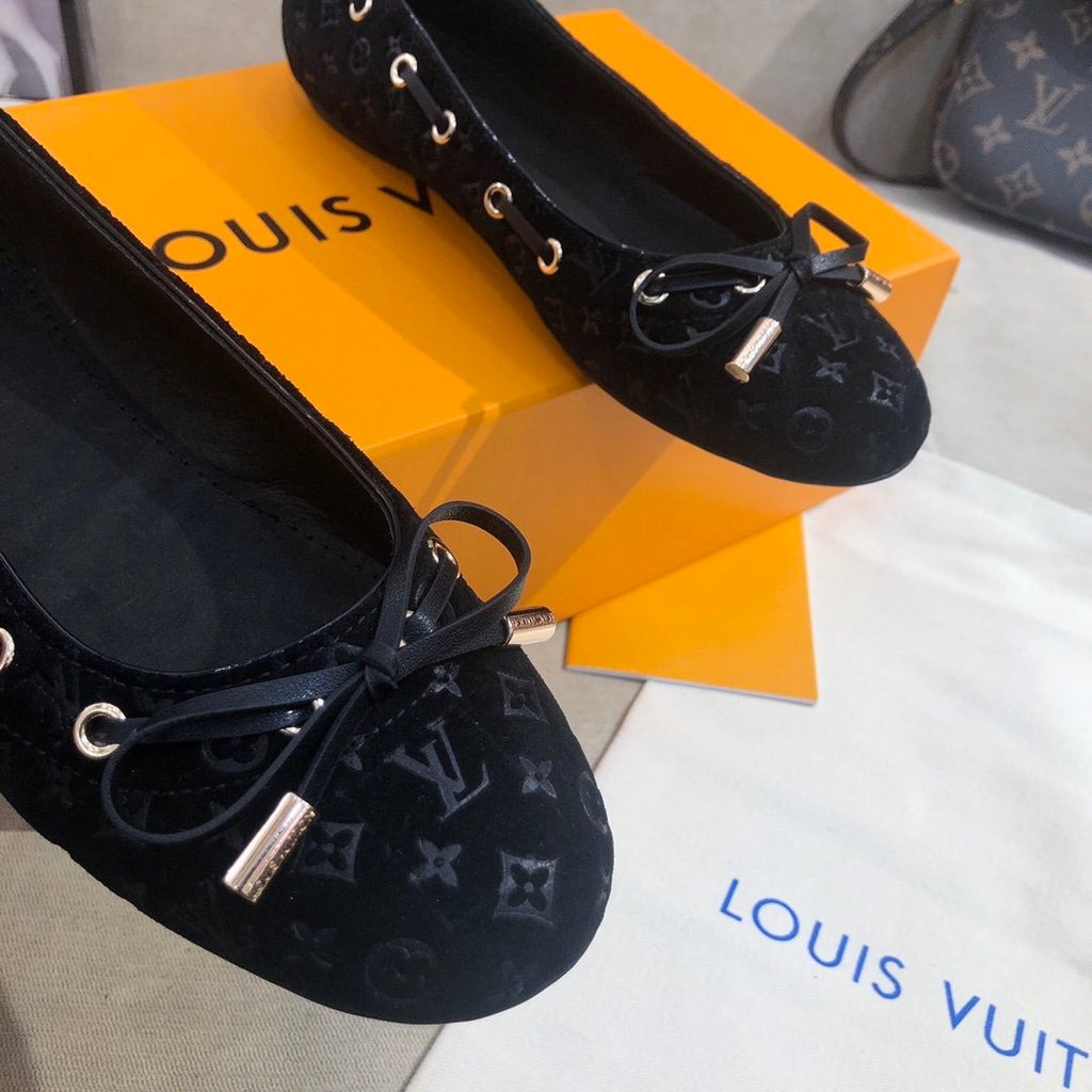 Louis Vuitton Gloria Flat Loafer Black