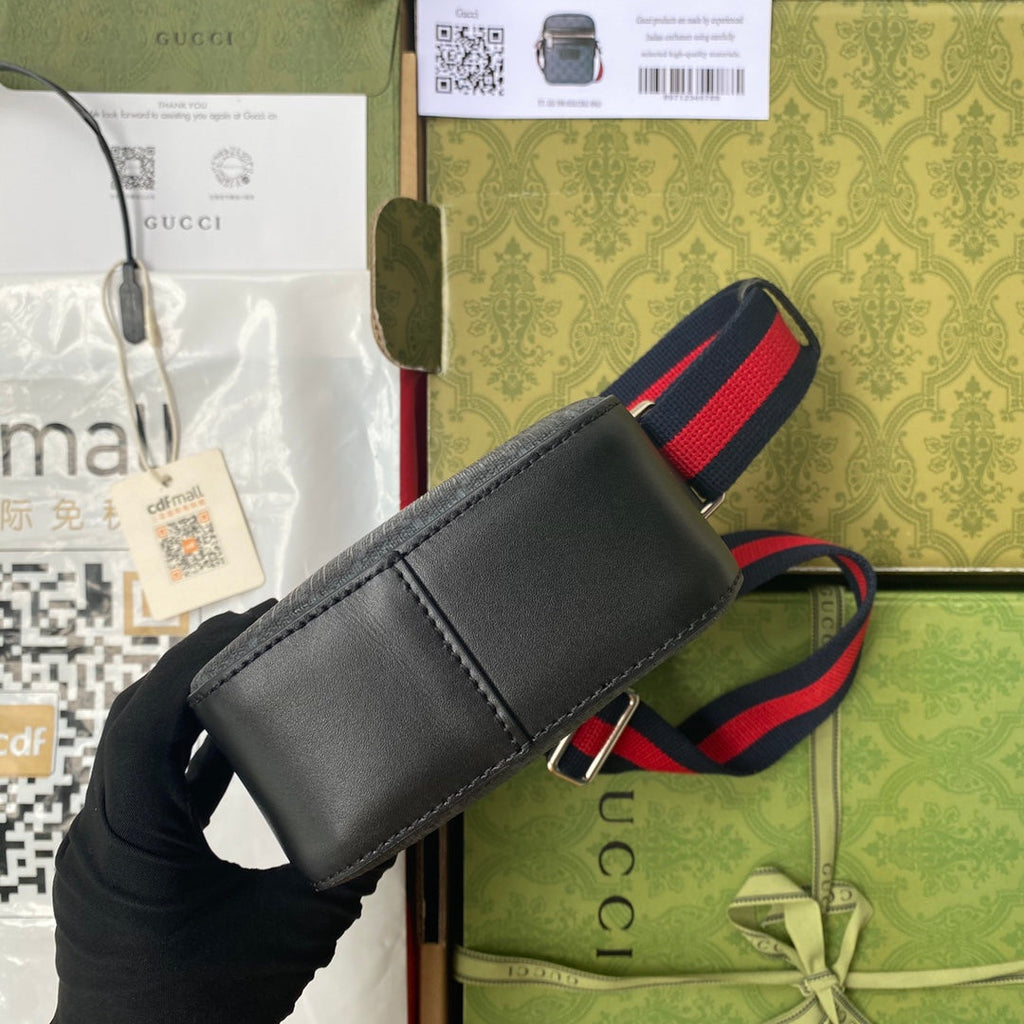 Gucci GG Messenger Bag 18cm Black
