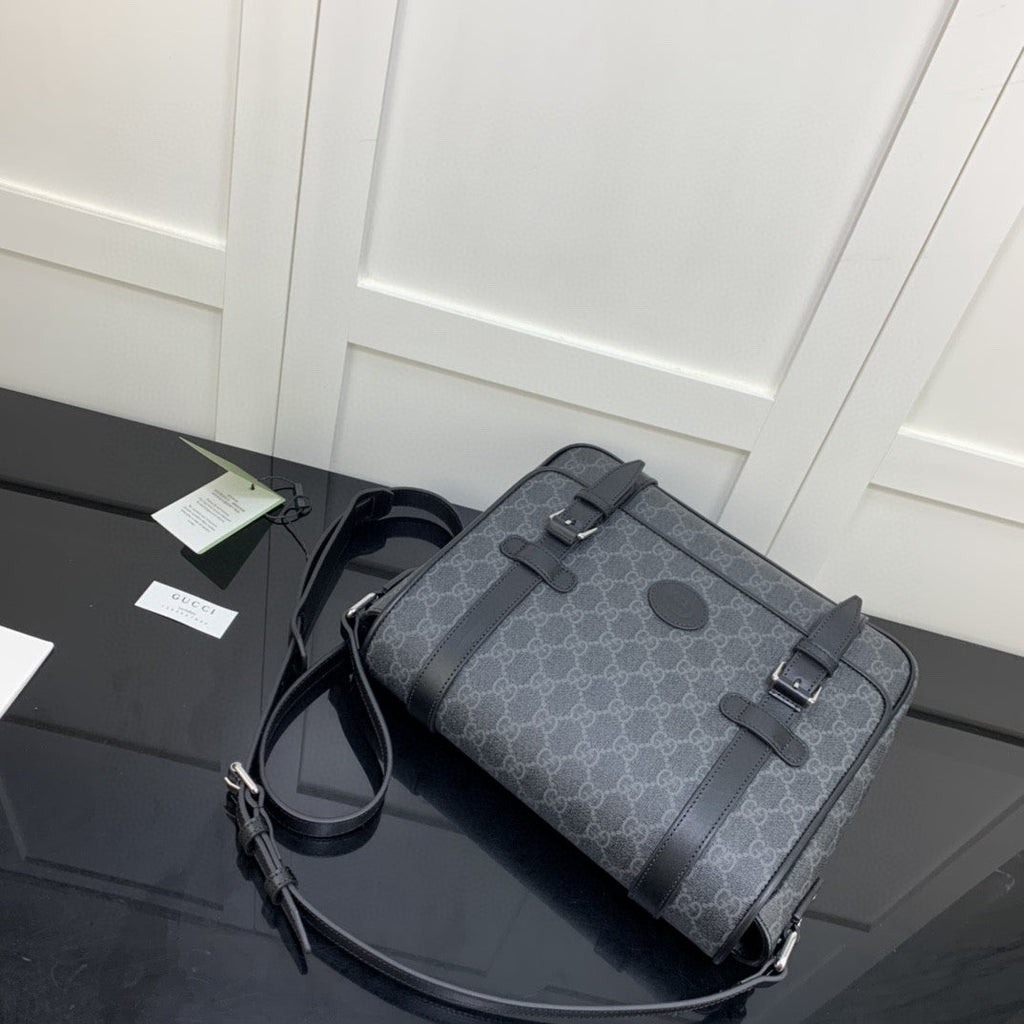 Gucci Messenger Bag 28cm Black