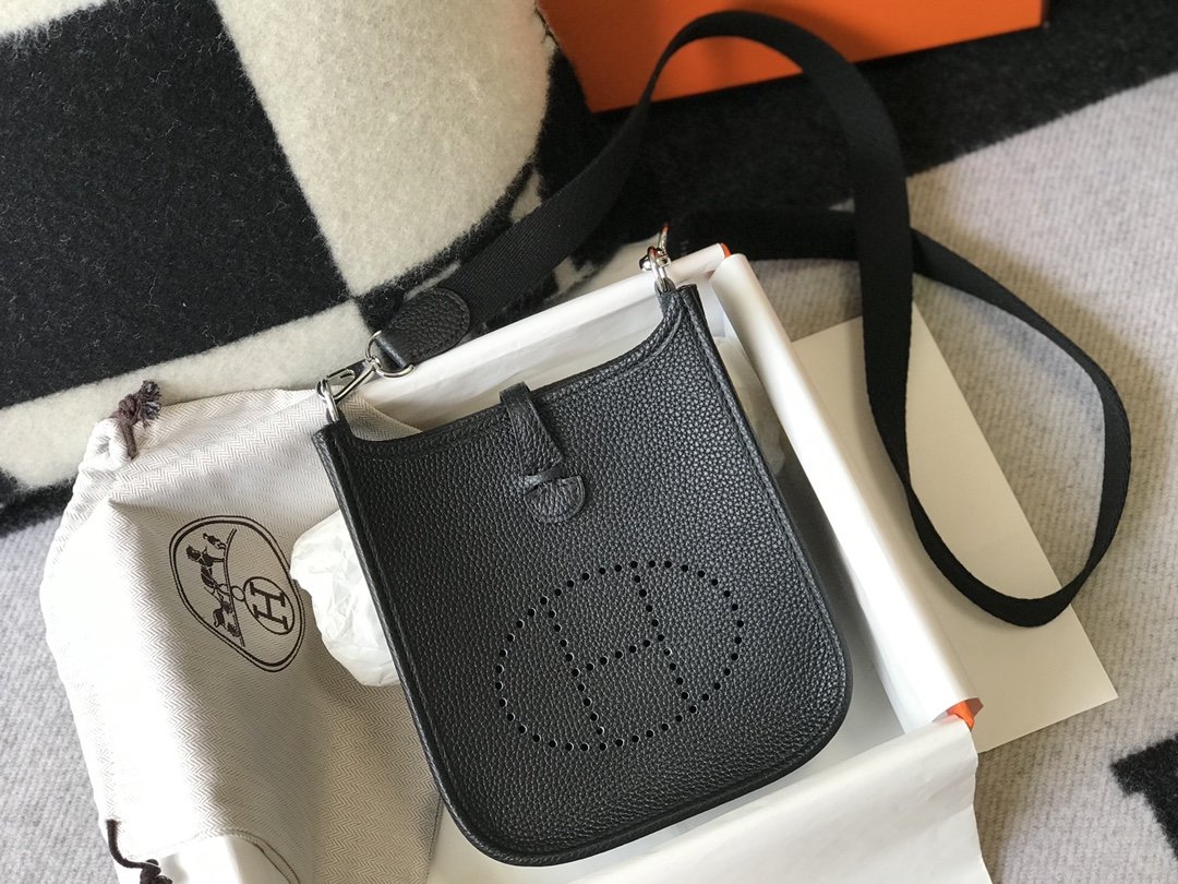 Hermes Handle Bag 17cm Black