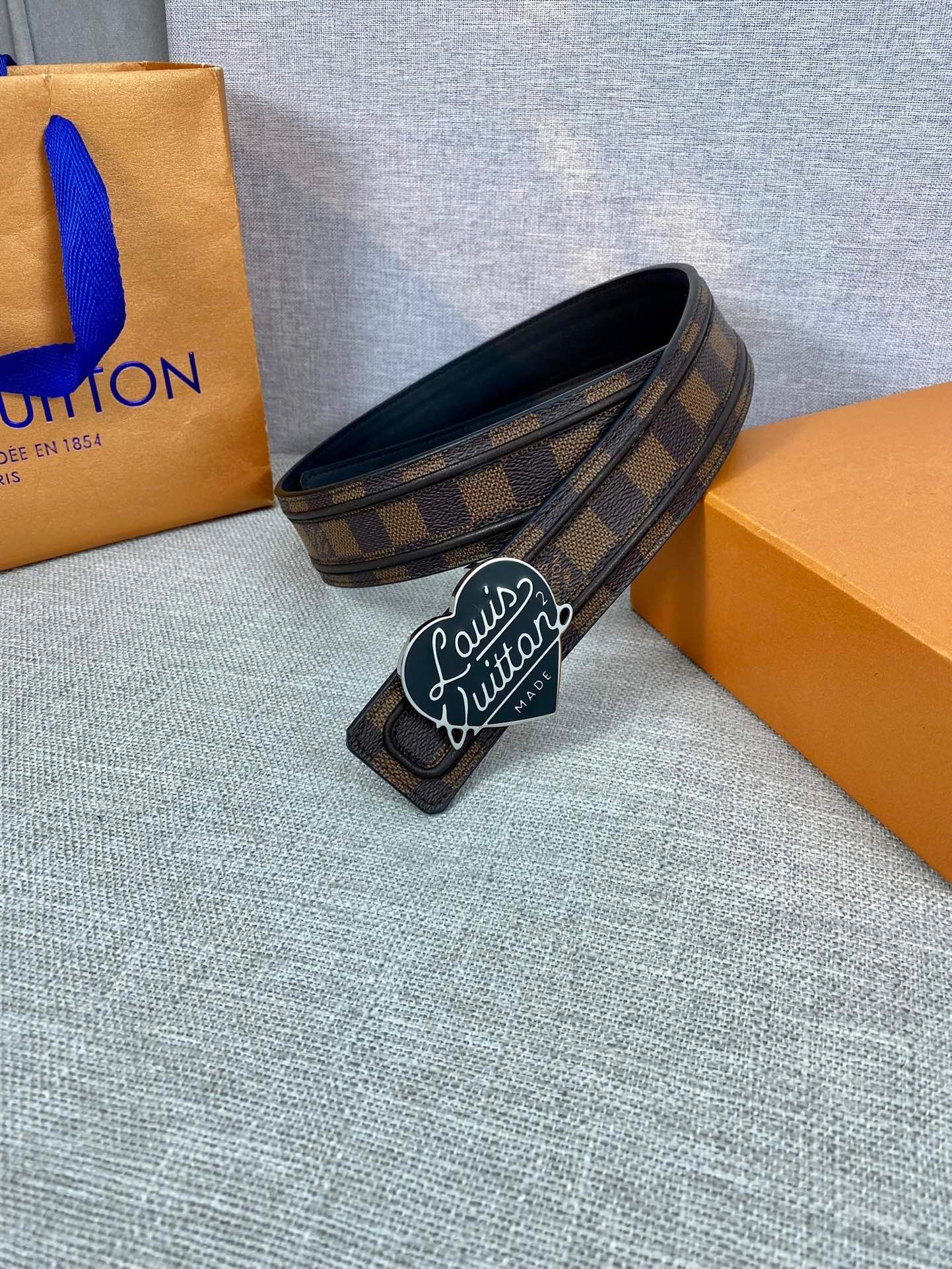 Louis Vuitton Initiales Reversible