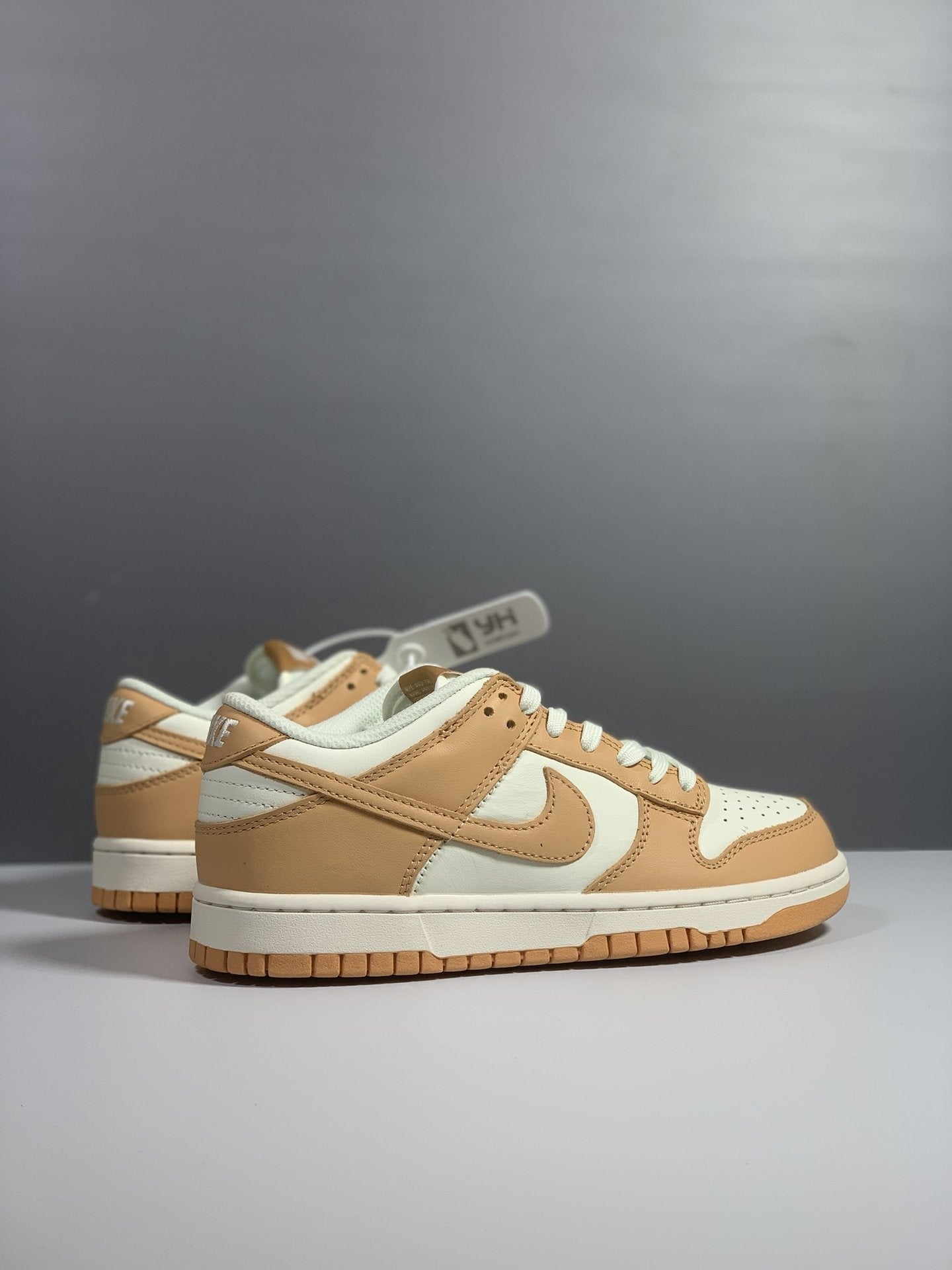 Nike Dunk Low Harvest Moon