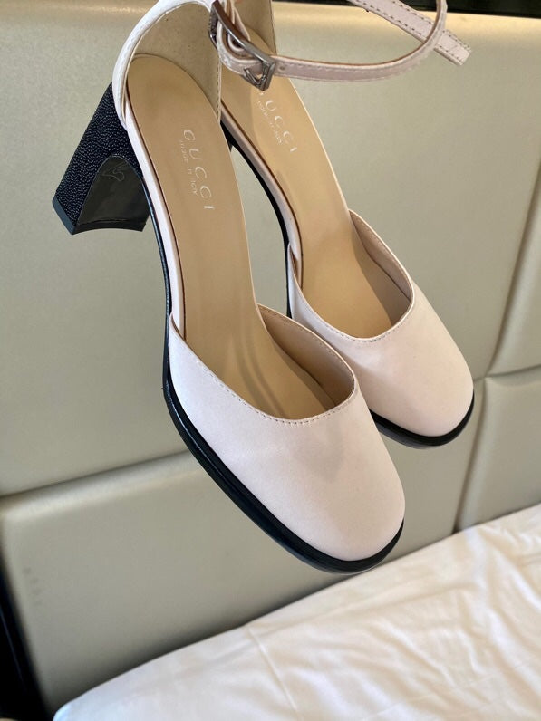Gucci Platform Sandal Beige