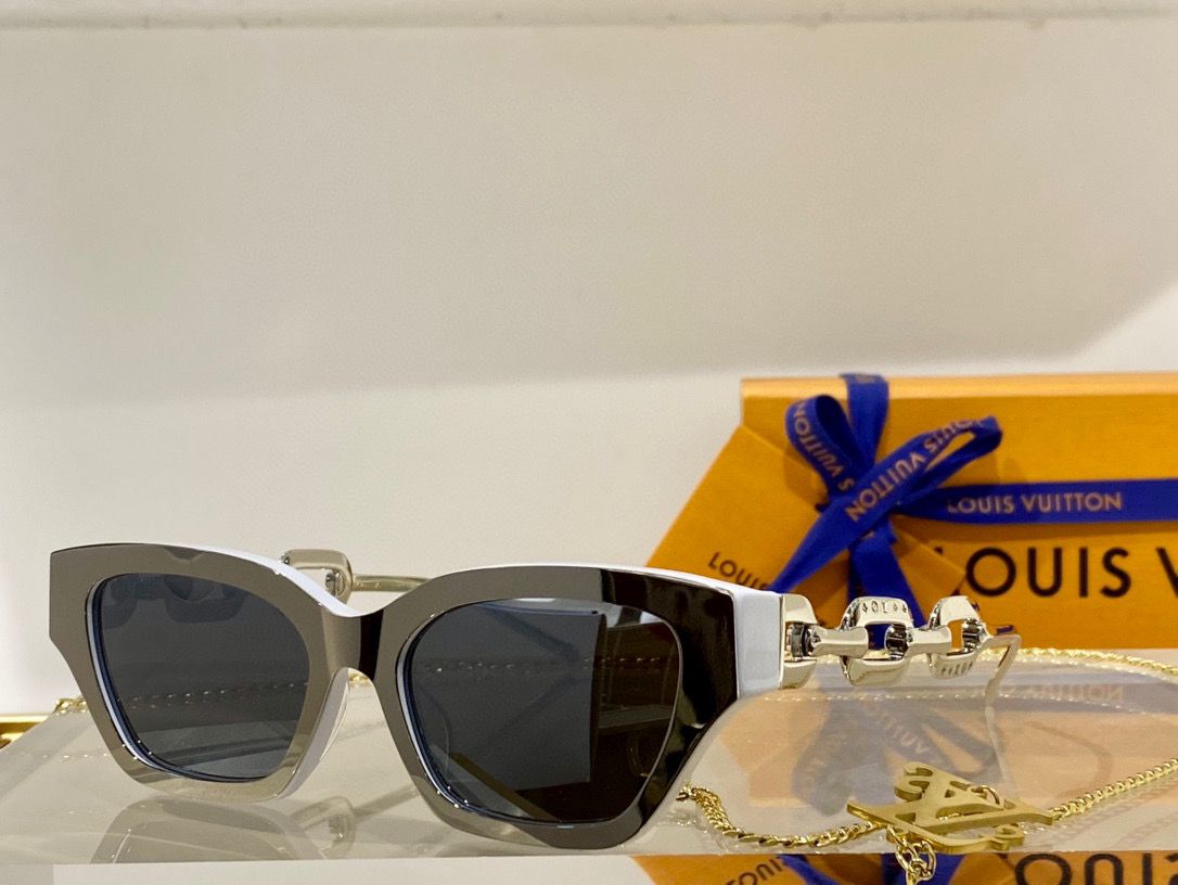 Louis Vuitton Edge Cat Eye Sunglasses
