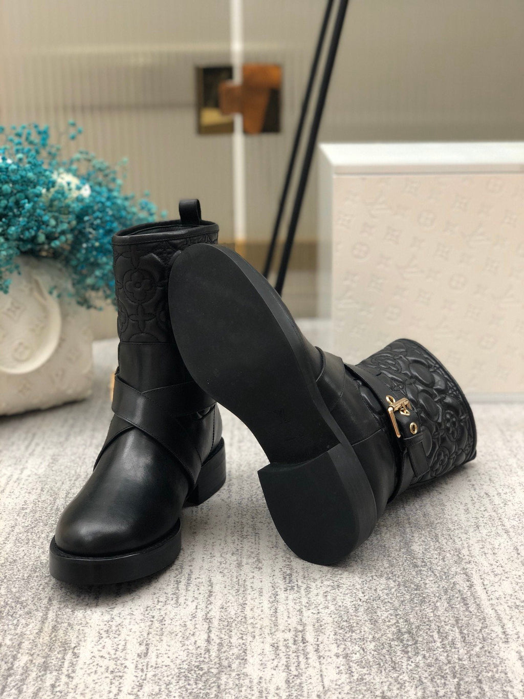 Louis Vuitton Discovery Flat Ankle Boot Black