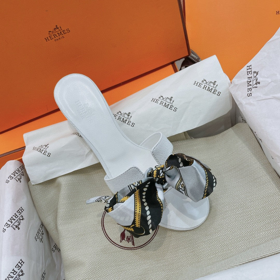 Hermes Oasis White