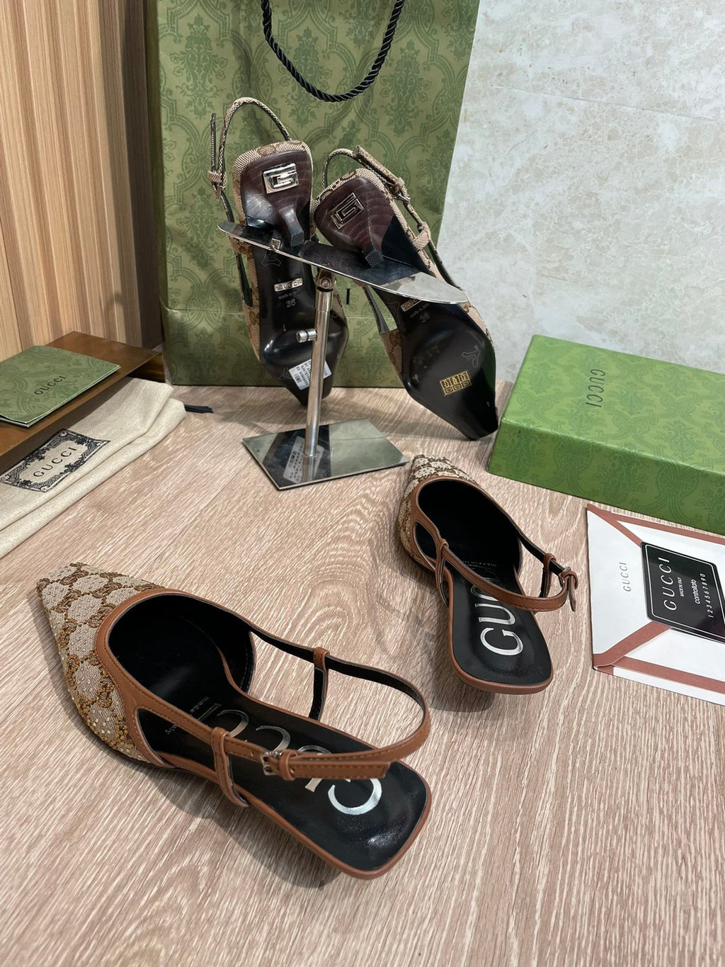 Gucci Slingback Pumps Brown