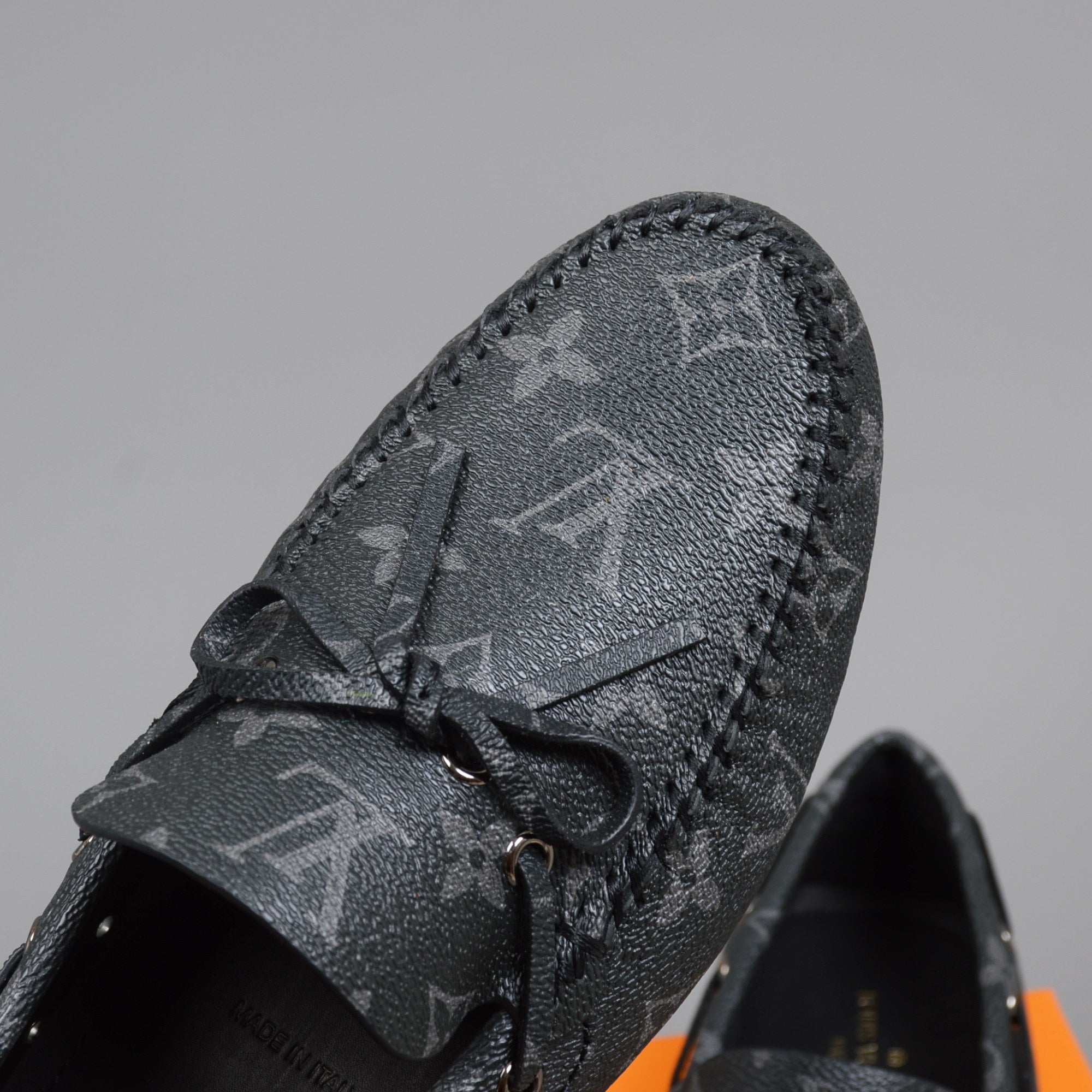 Louis Vuitton Driver Moccasin