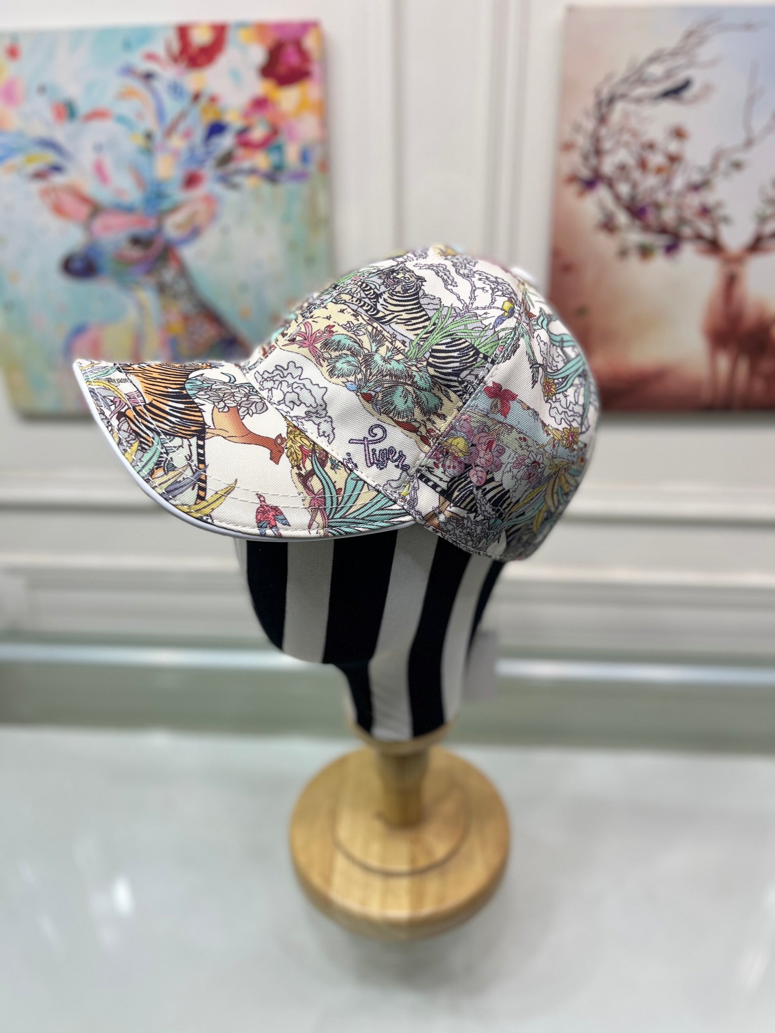 Gucci Canvas Baseball Cap Tiger