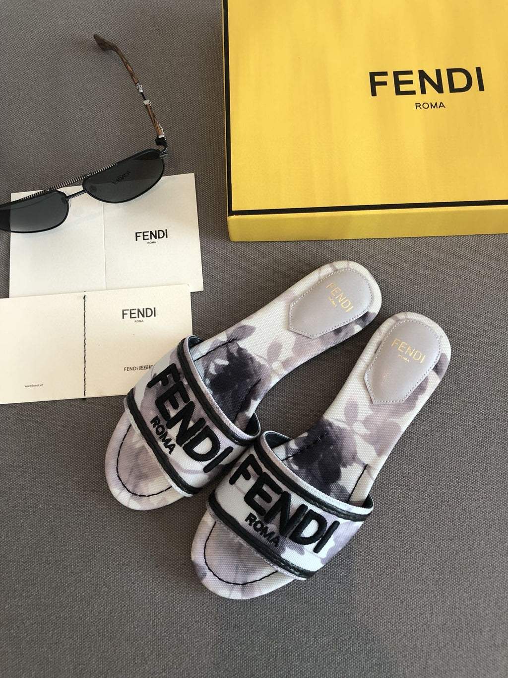 Fendi Baguette Grey