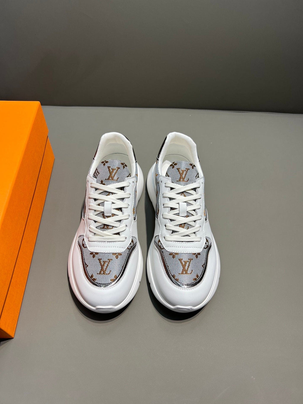 Louis Vuitton Trainer Sneaker
