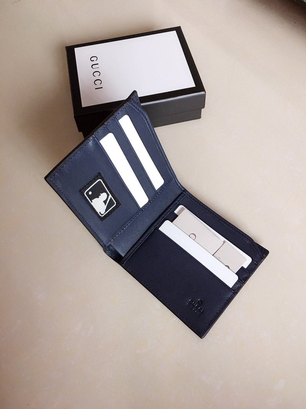 Gucci Bi-Fold Wallet 11cm