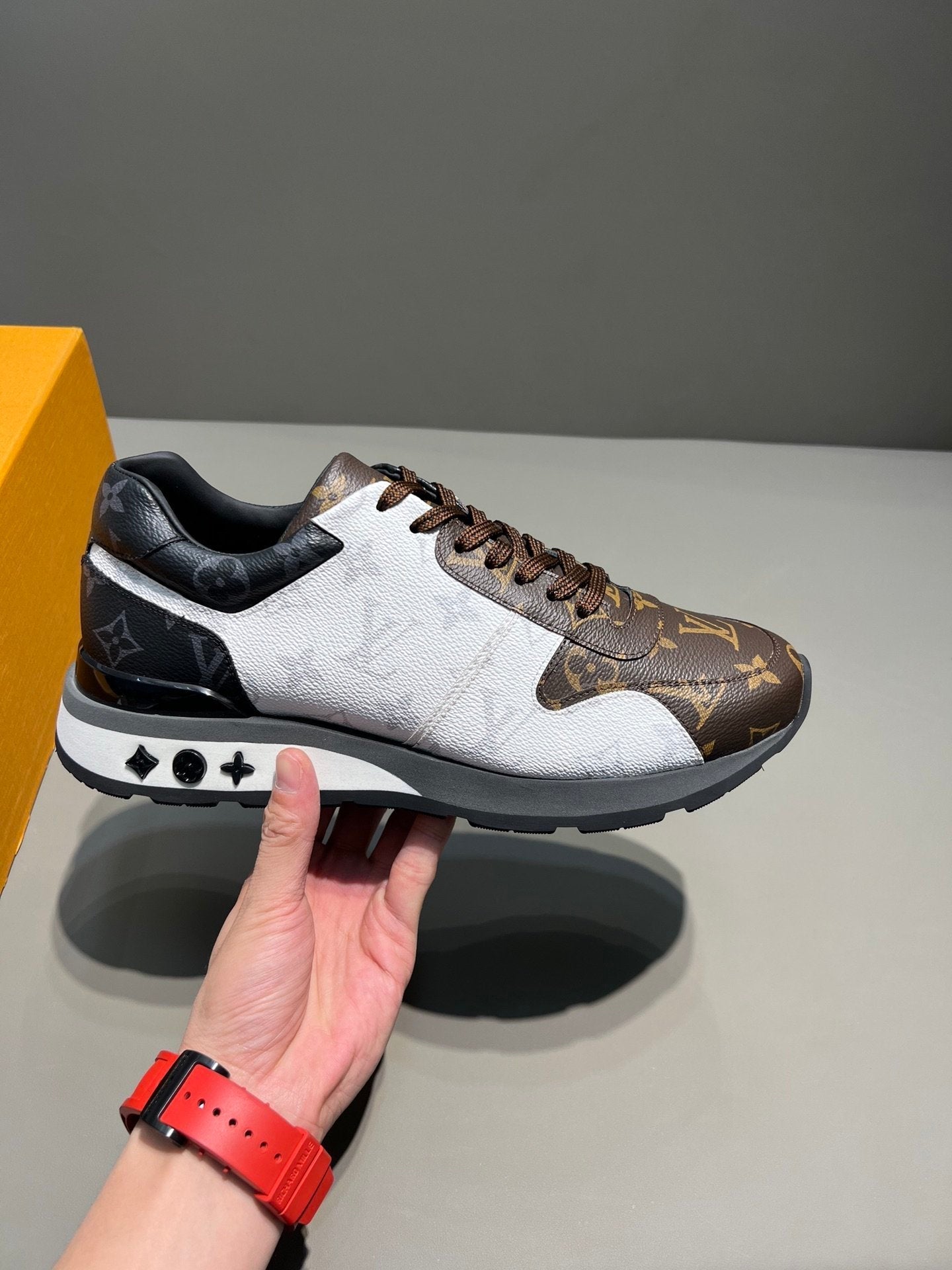 Louis Vuitton Trainer Sneaker