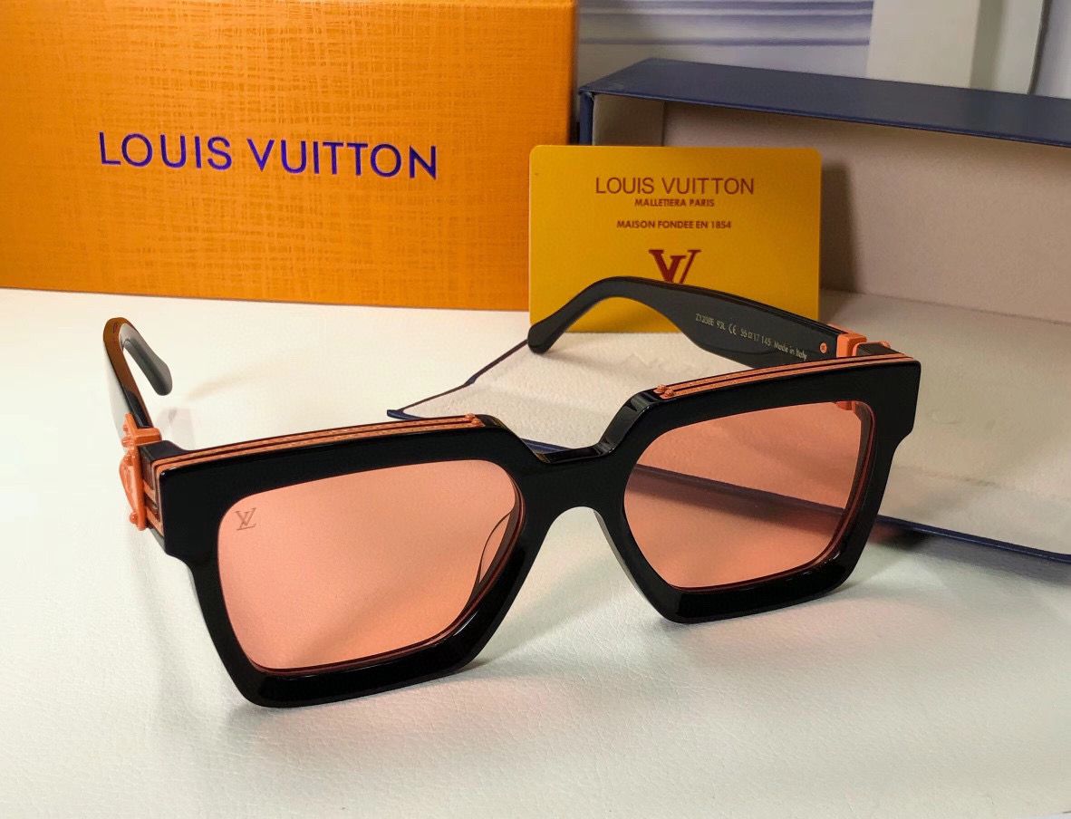 Louis Vuitton Link Square Sunglasses