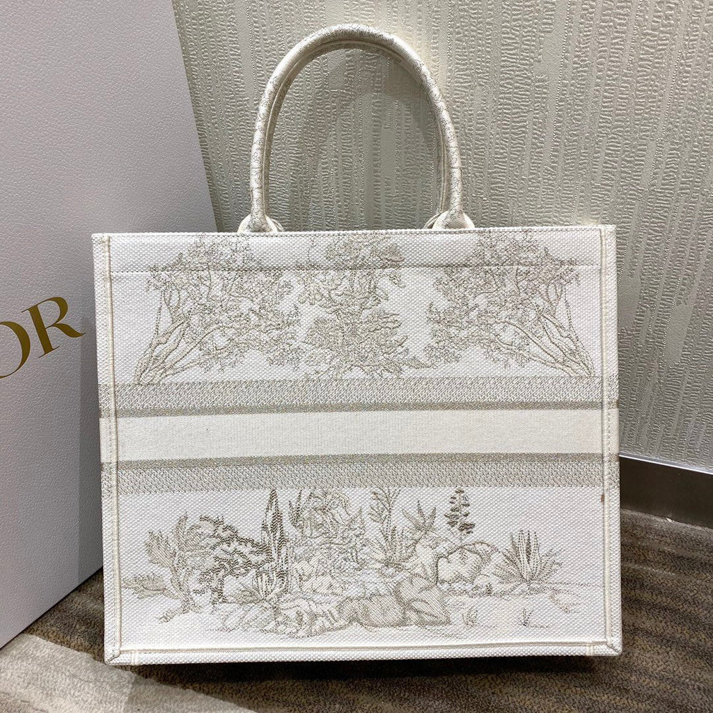 Christian Dior Medium Book Tote 42cm
