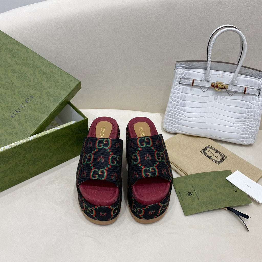 Gucci Platform Slide Sandal Black