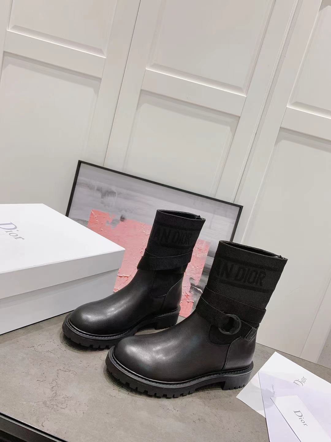 D-Major Boot Black