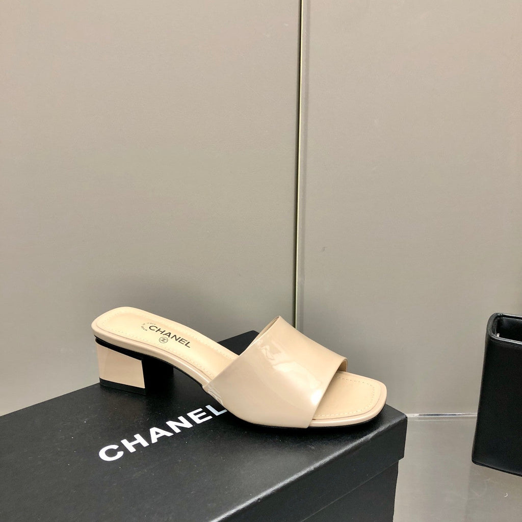 Chanel Mules Beige