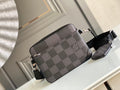 Louis Vuitton Trio Messenger 25cm