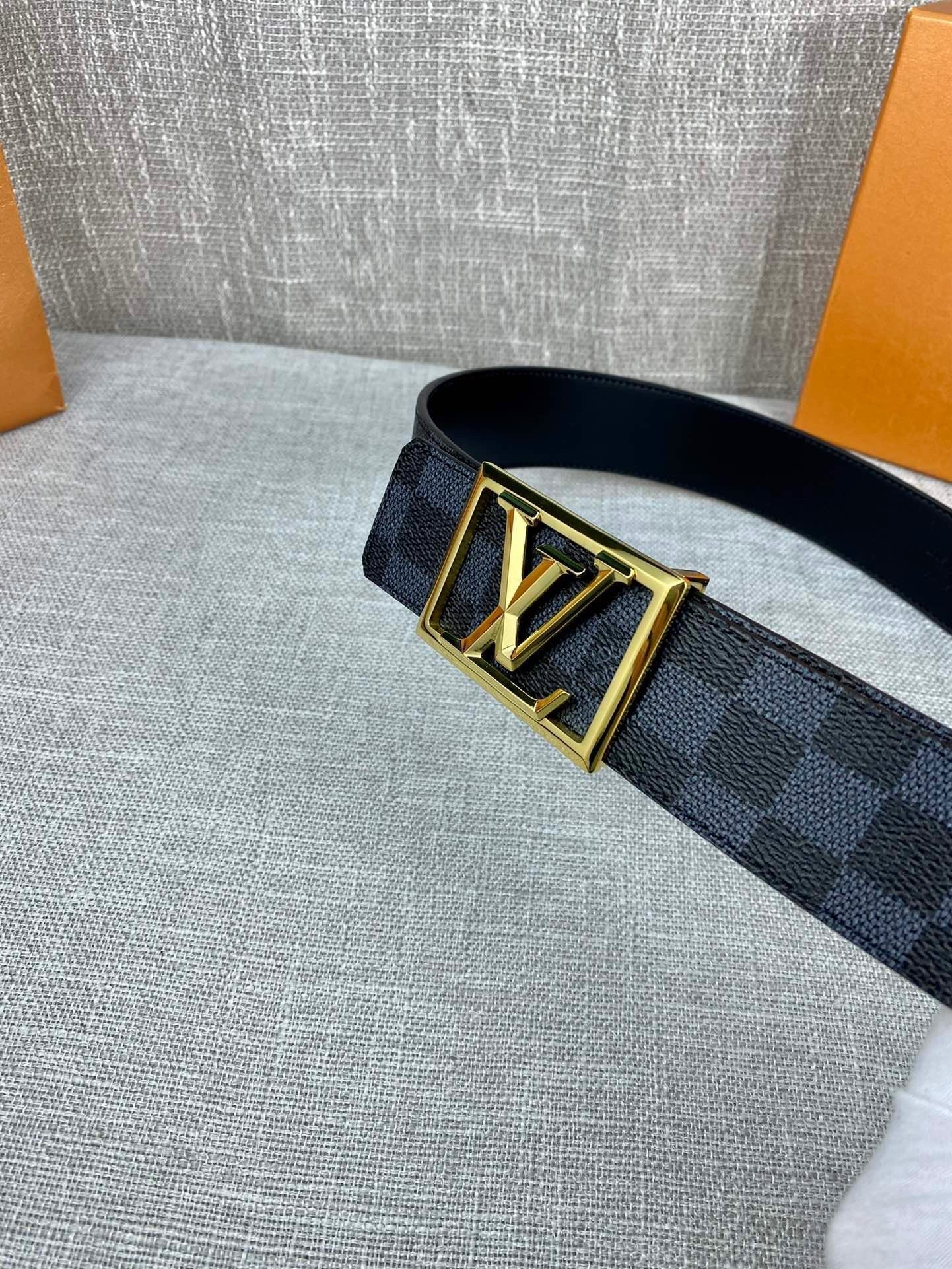 Louis Vuitton Initiales Reversible