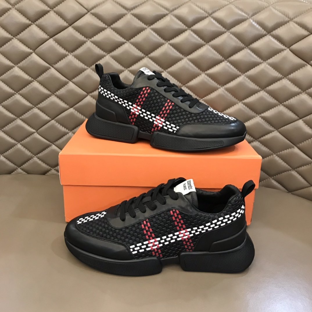 Hermes Trail Sneaker