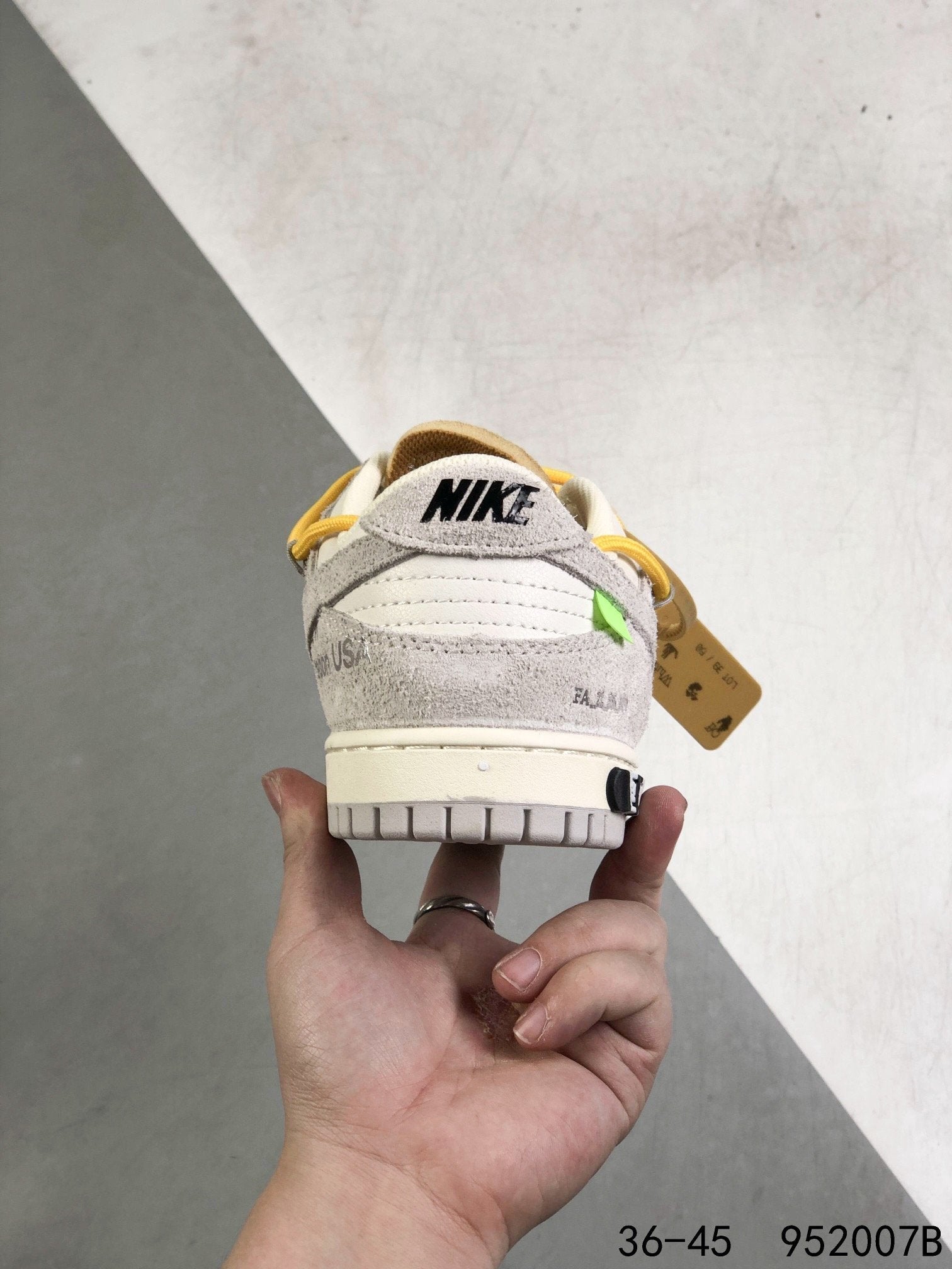 Nike Dunk Low Off-White Lot List