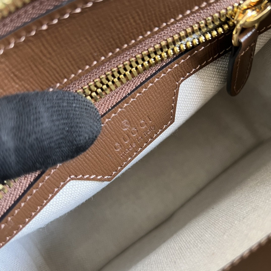 Gucci Messenger Bag With Interlocking G 21cm Brown
