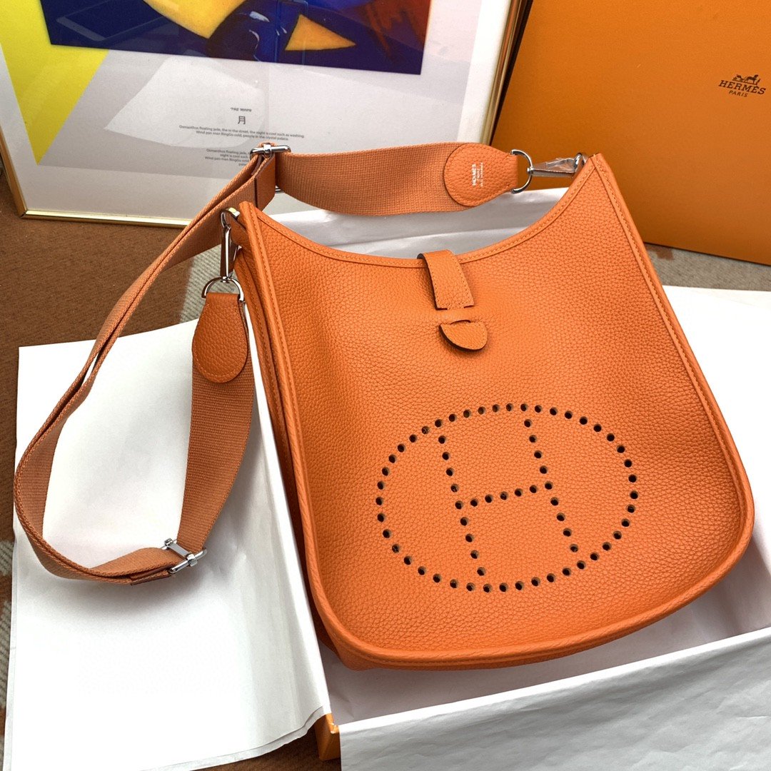 Hermes Evelyne III 30cm