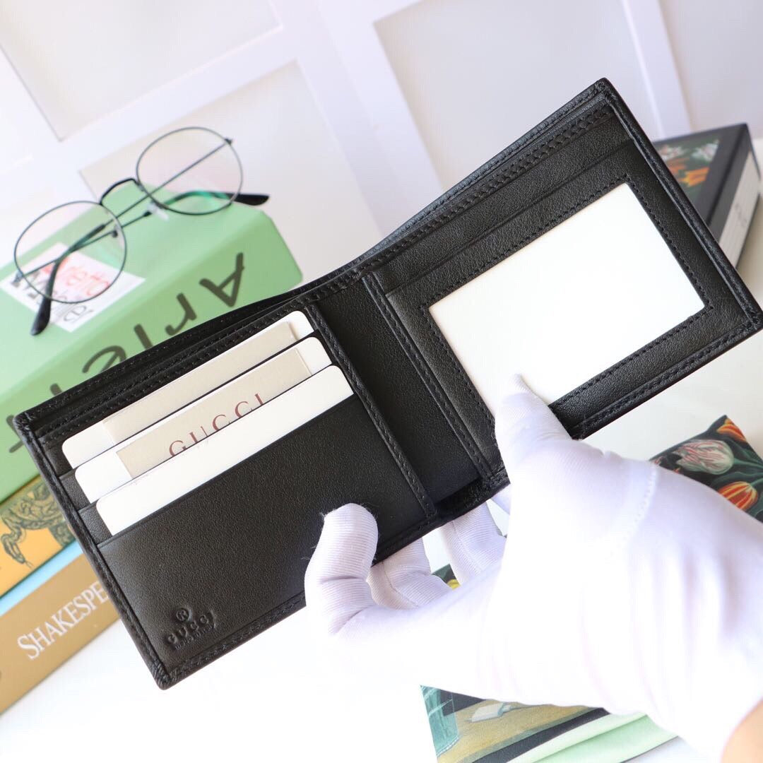 Gucci Bi-Fold Wallet 11cm