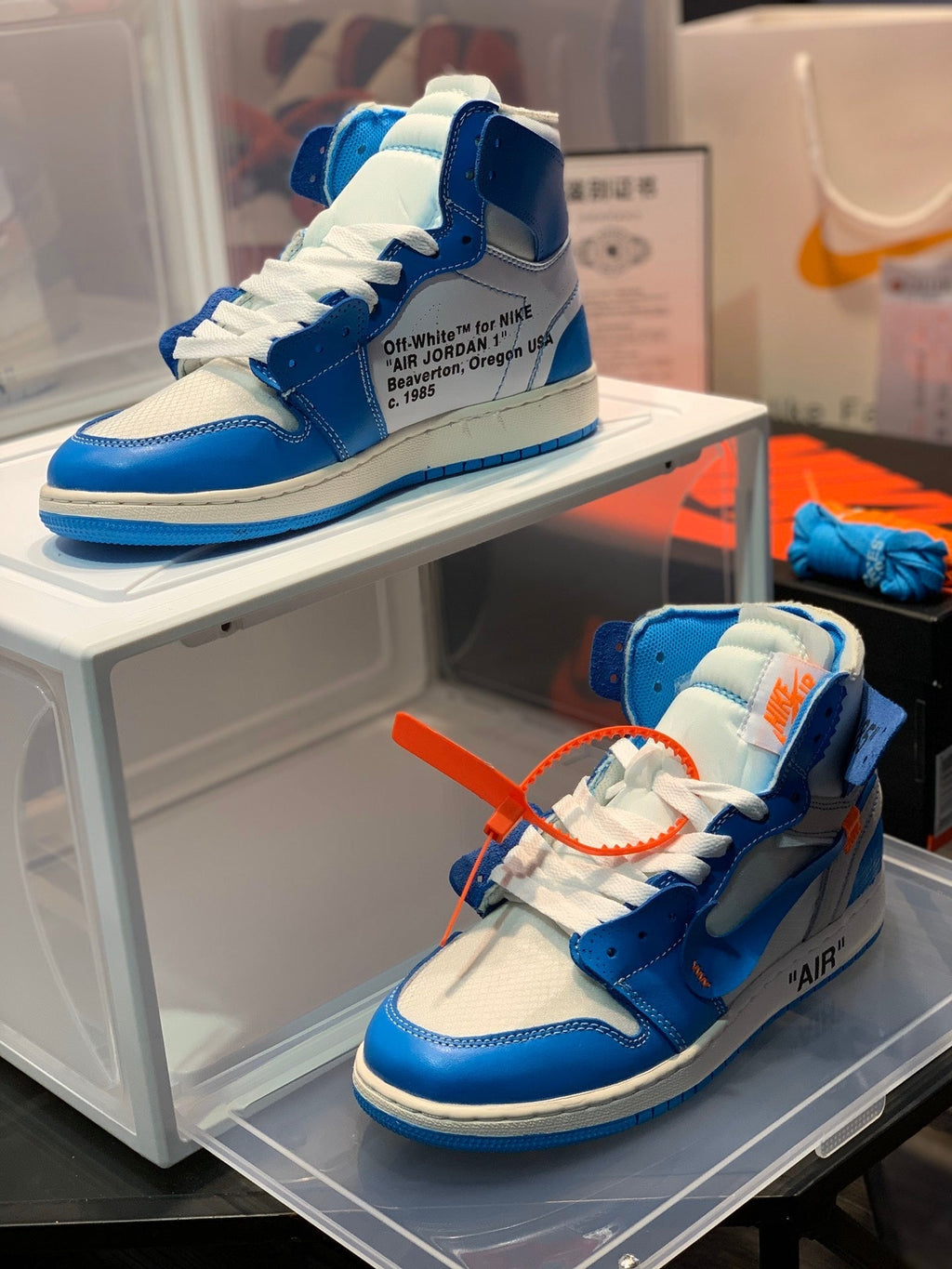 Nike X Off-White Air Jordan 1 Retro High Top Sneakers Women