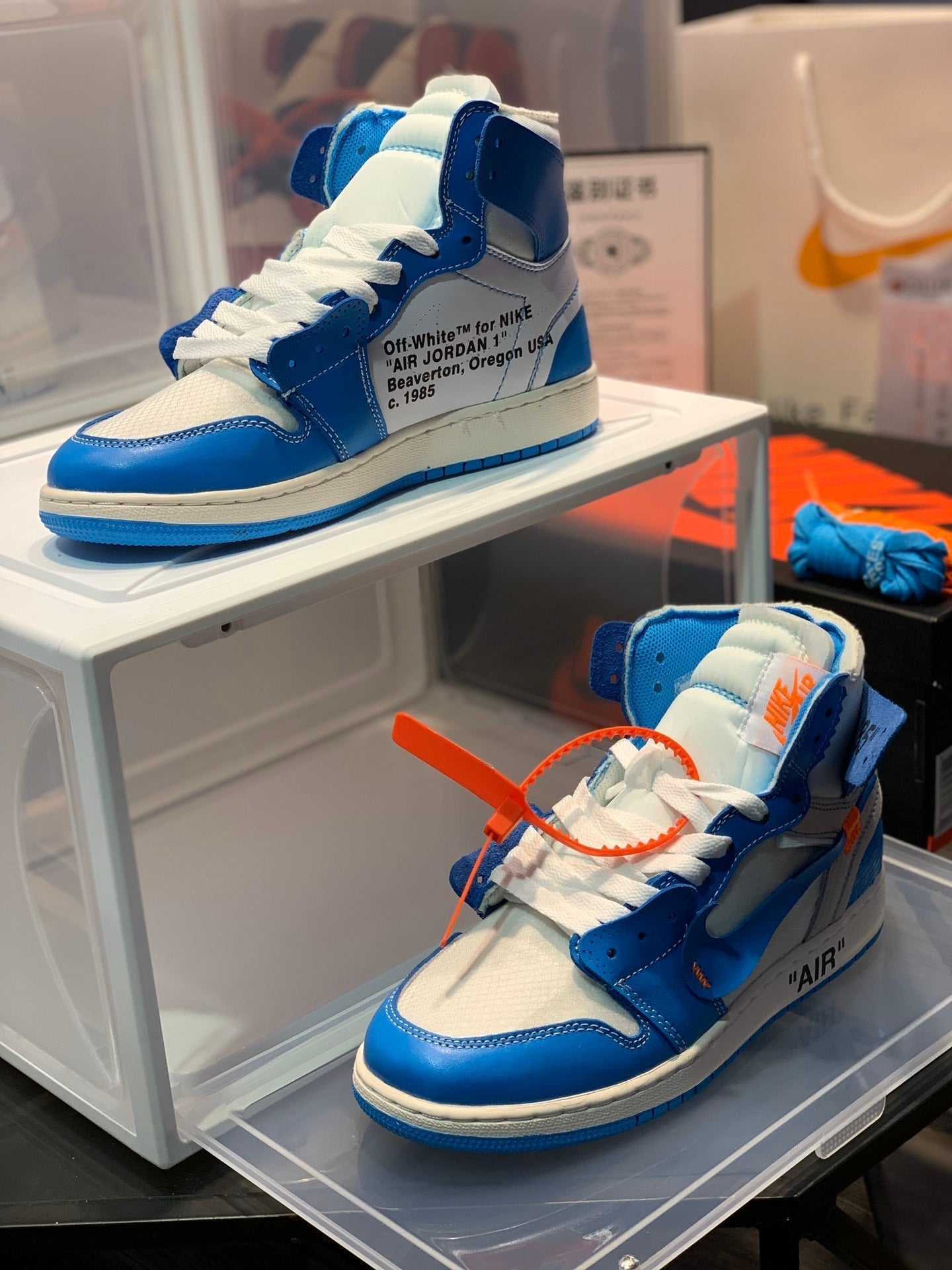 Nike X Off-White Air Jordan 1 Retro High Top Sneakers Men