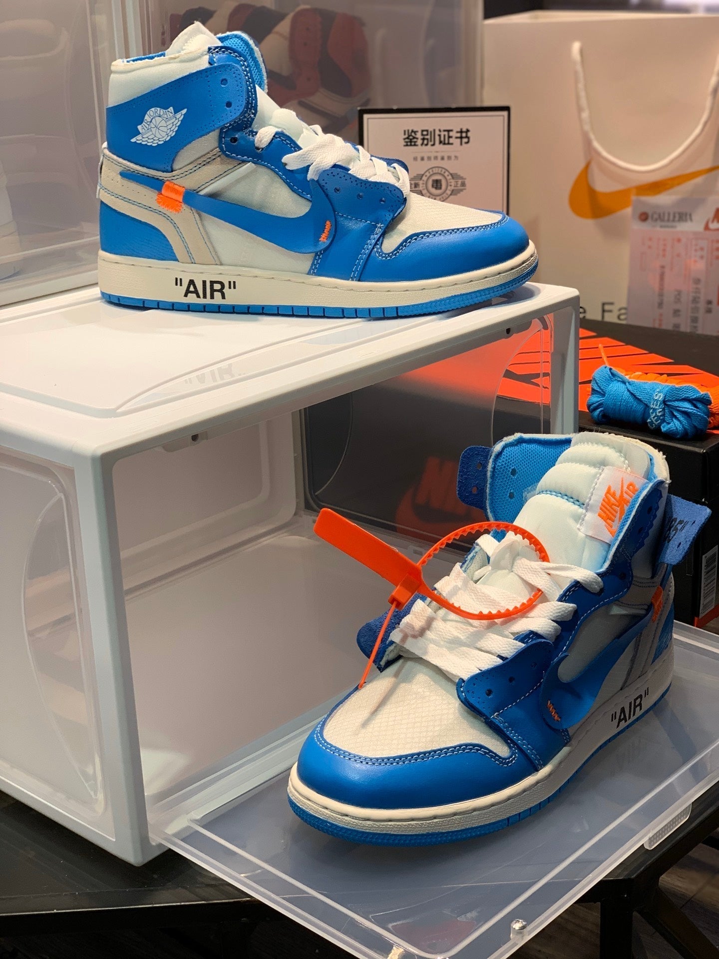 Nike X Off-White Air Jordan 1 Retro High Top Sneakers Men