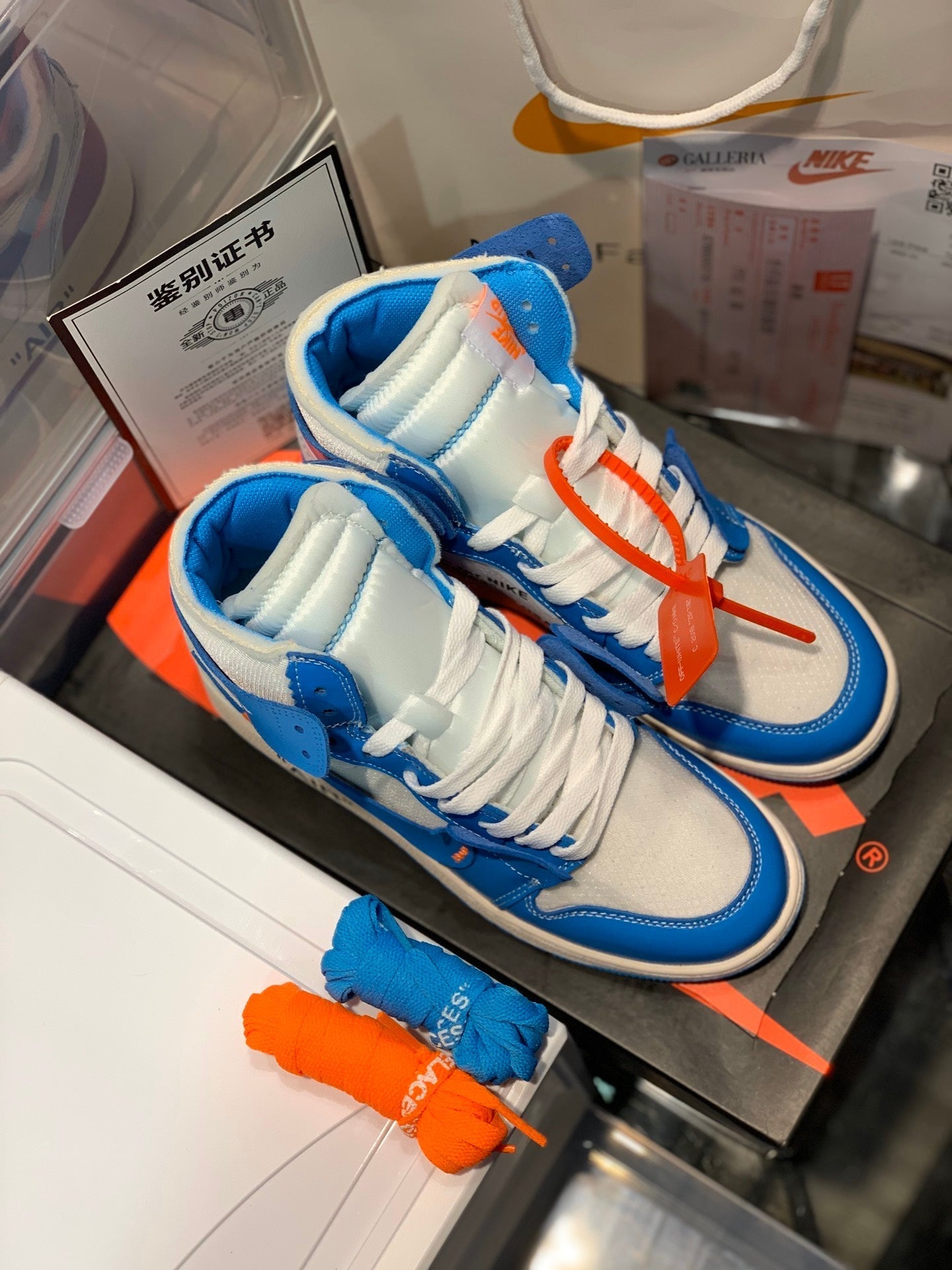 Nike X Off-White Air Jordan 1 Retro High Top Sneakers Men
