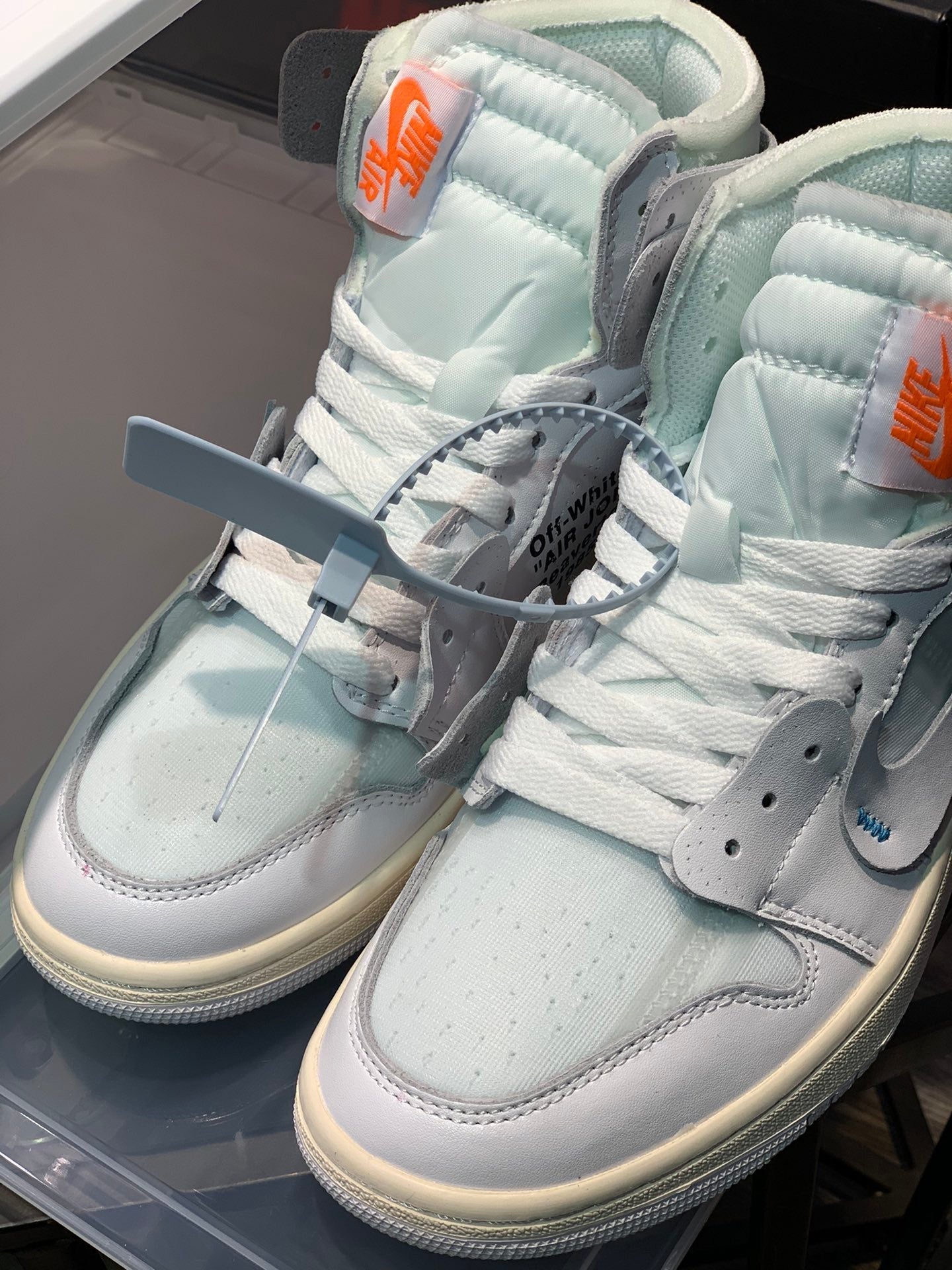 Nike X Off-White Air Jordan 1 Retro High Top Sneakers Women