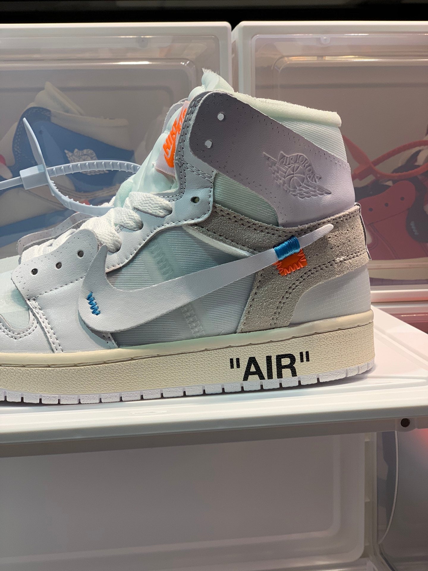 Nike X Off-White Air Jordan 1 Retro High Top Sneakers Women