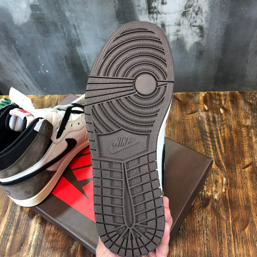 Nike Travis Scott x Air Jordan 1 AJ1 High Top Women
