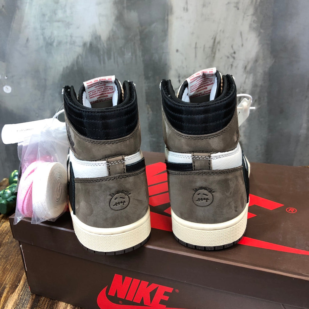Nike Travis Scott x Air Jordan 1 AJ1 High Top Women
