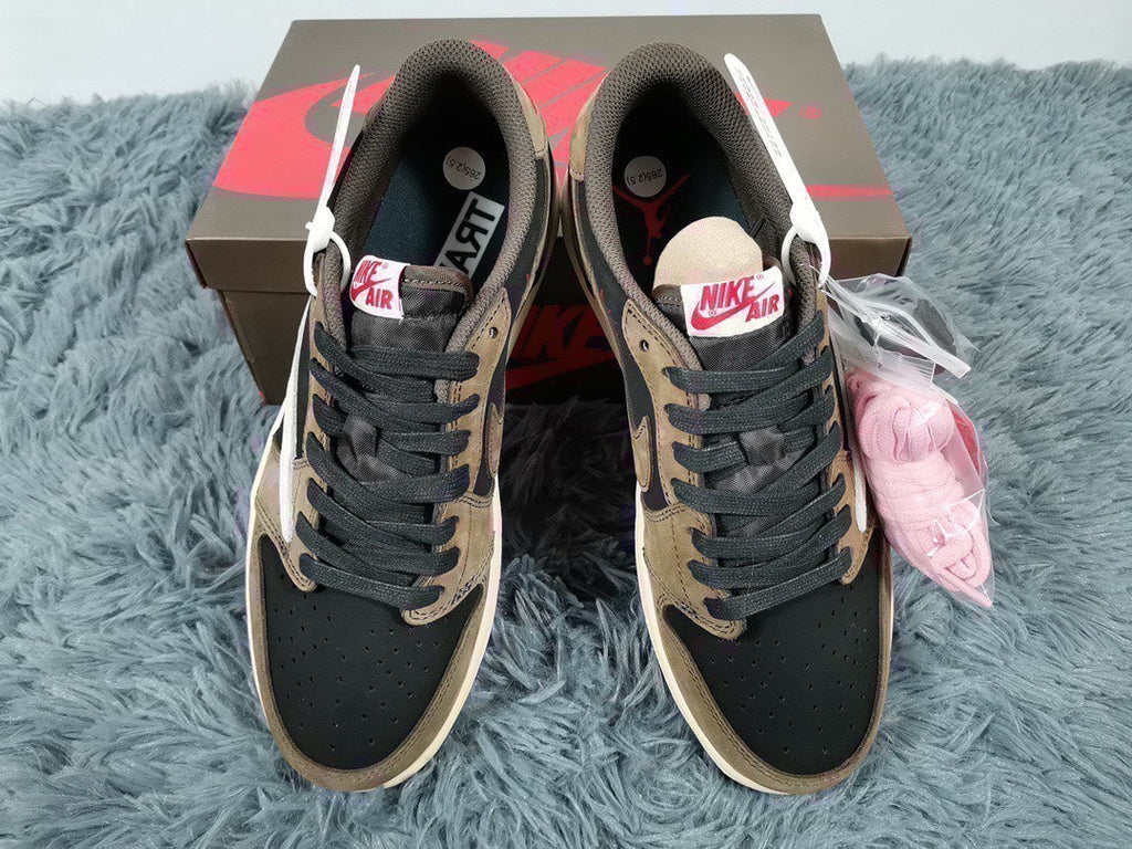Nike Travis Scott x Air Jordan 1 Low AJ1 Brown Men