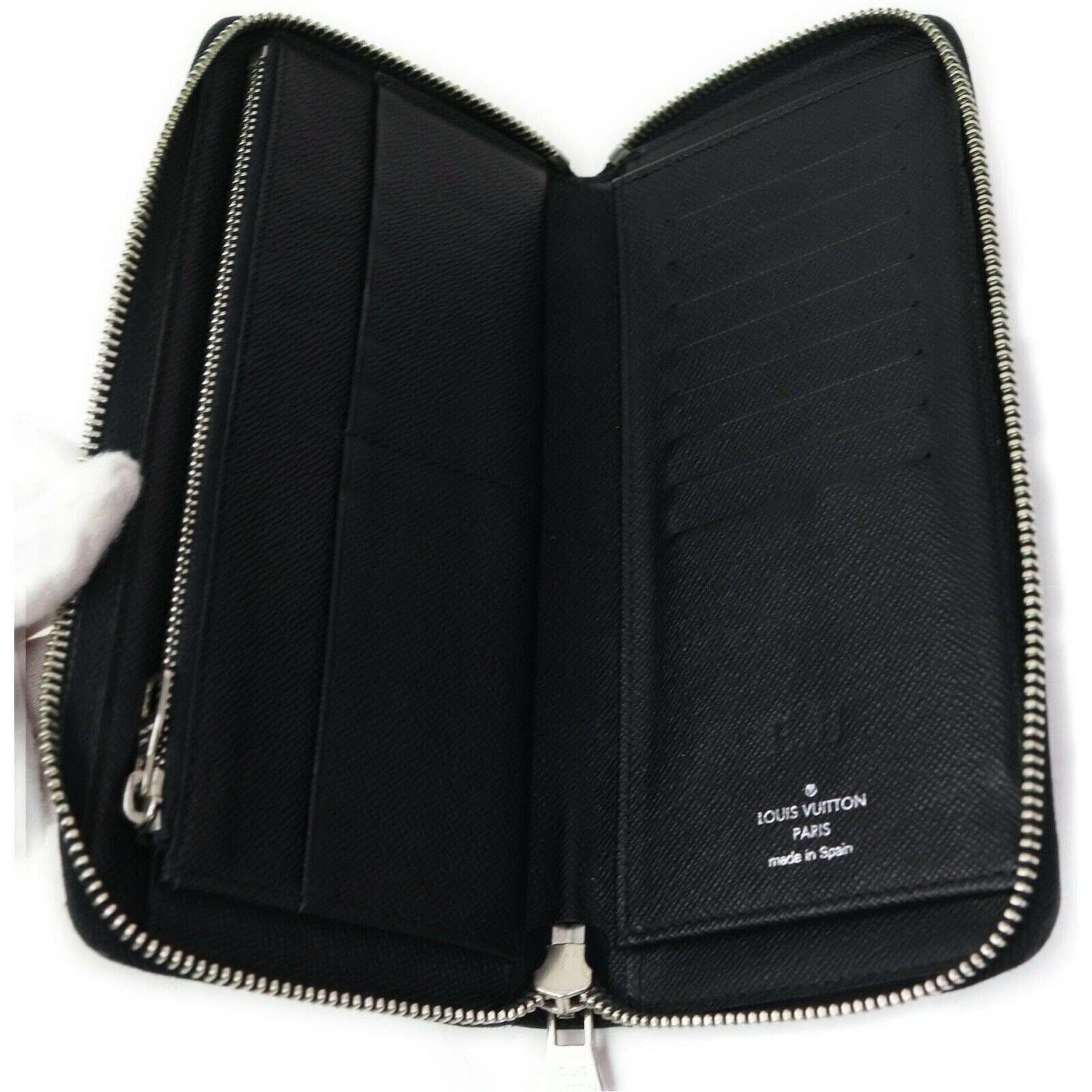 Louis Vuitton Zippy Wallet Black