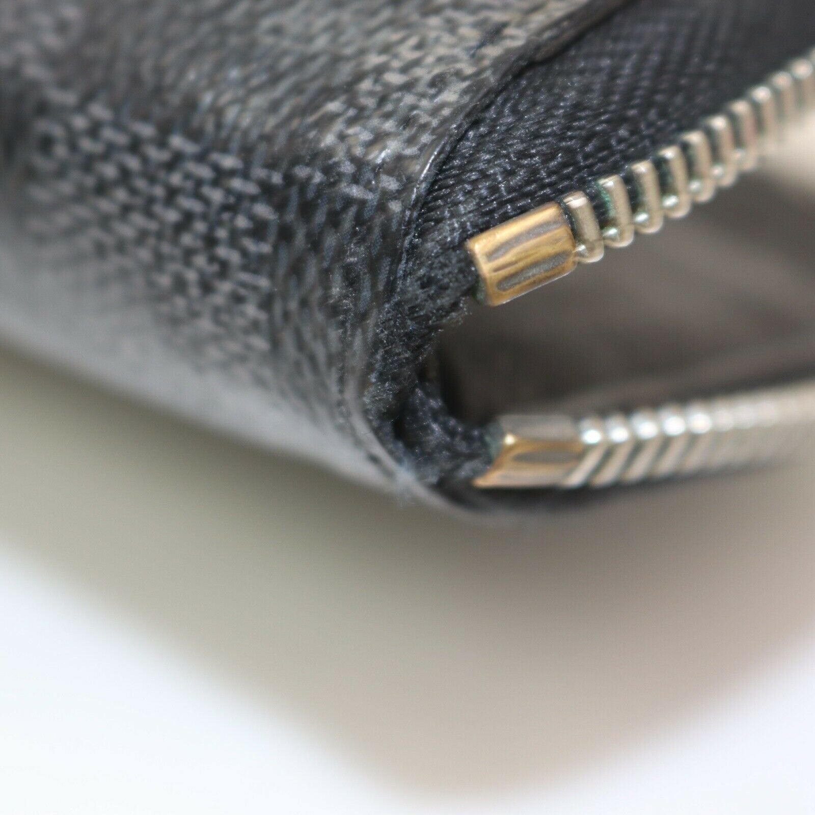 Louis Vuitton Zippy Wallet Black