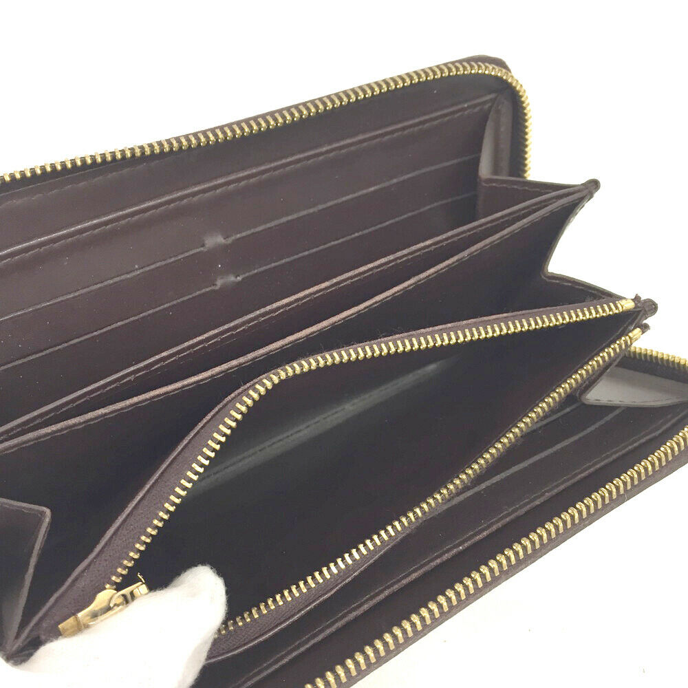 Louis Vuitton Porte Amarante Zip